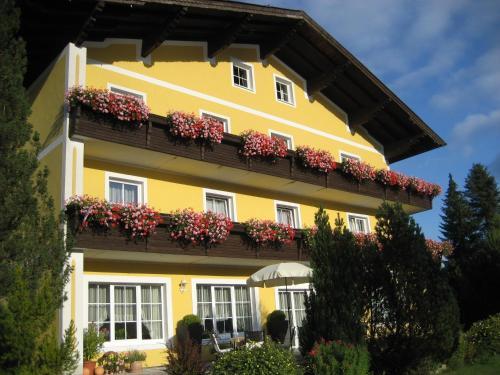 Pension Wartenfels Fuschl am See Exterior photo